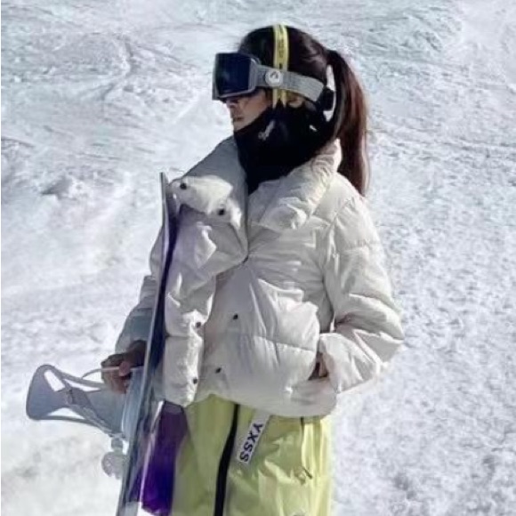 White Cropped Down Jacket